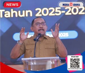 Bupati Bombana, Burhanuddin, saat menyampaikan sambutan dalam Forum Konsultasi Publik RPJMD 2025–2029. Dok: Kominfo Bombana